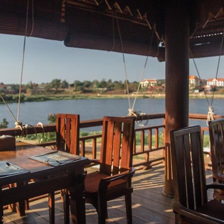 Terres Rouges Lodge Banlung Bagian luar foto