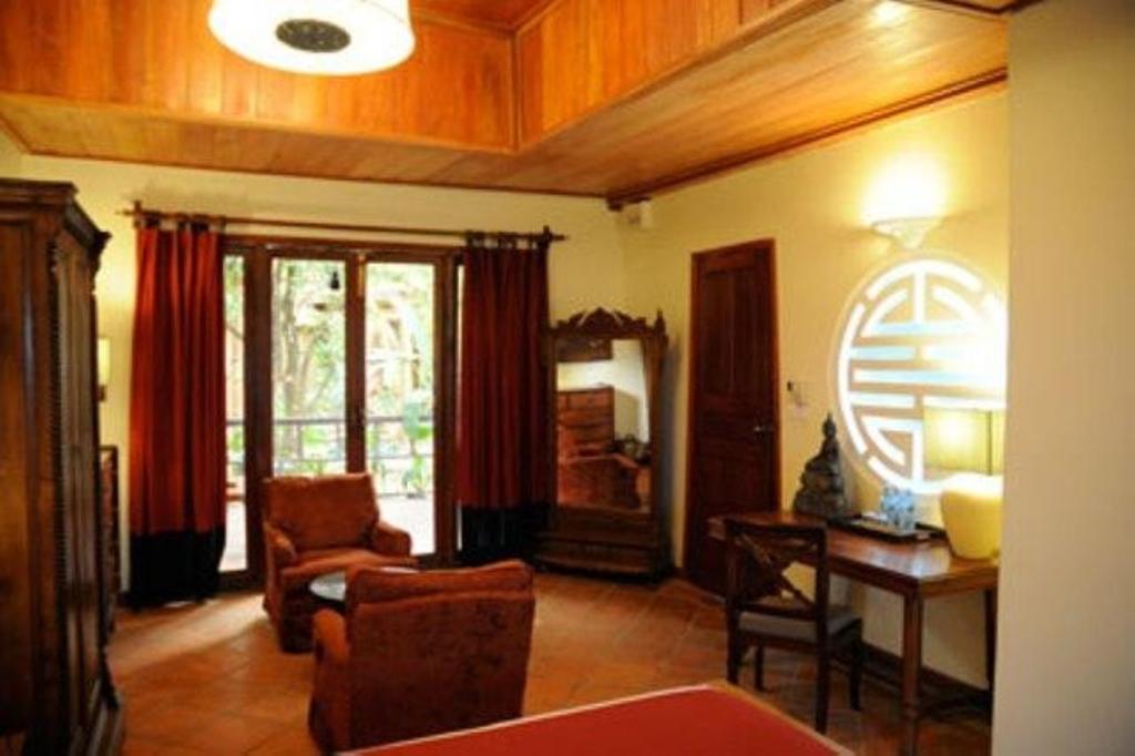 Terres Rouges Lodge Banlung Bagian luar foto