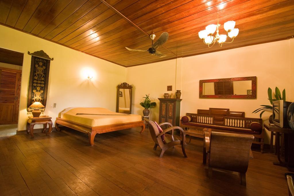 Terres Rouges Lodge Banlung Bagian luar foto