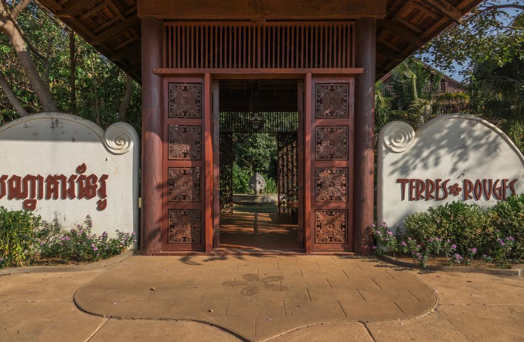 Terres Rouges Lodge Banlung Bagian luar foto