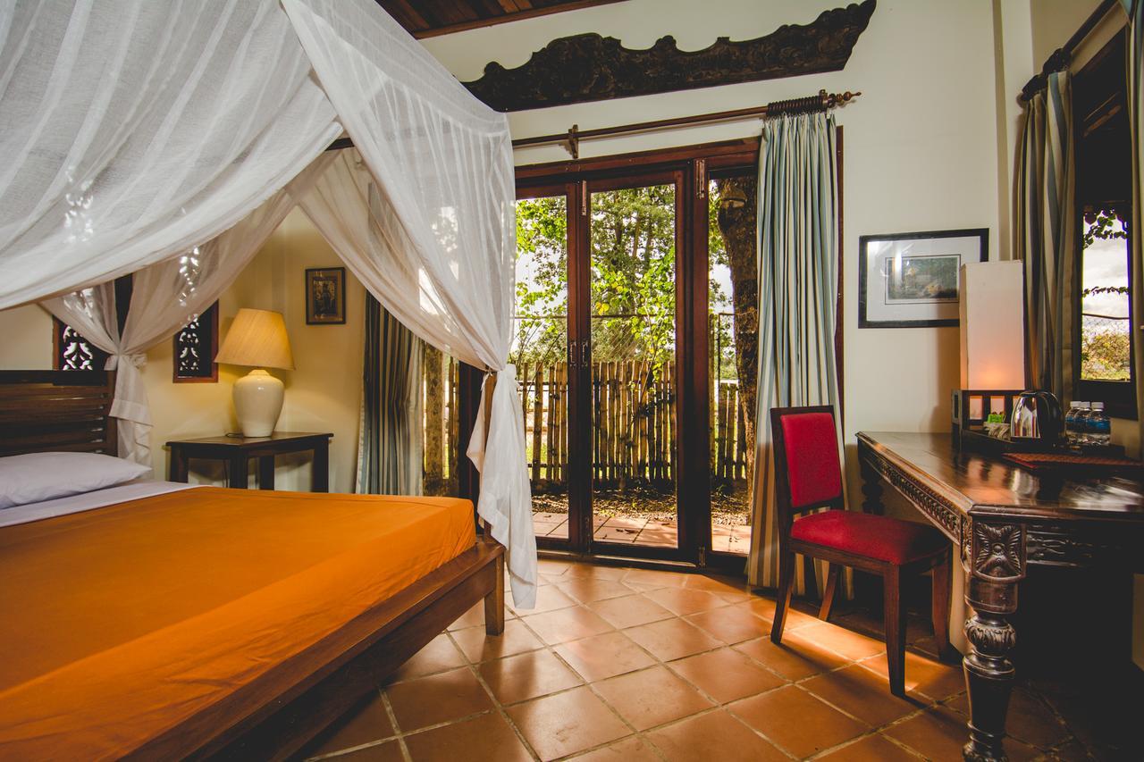 Terres Rouges Lodge Banlung Bagian luar foto