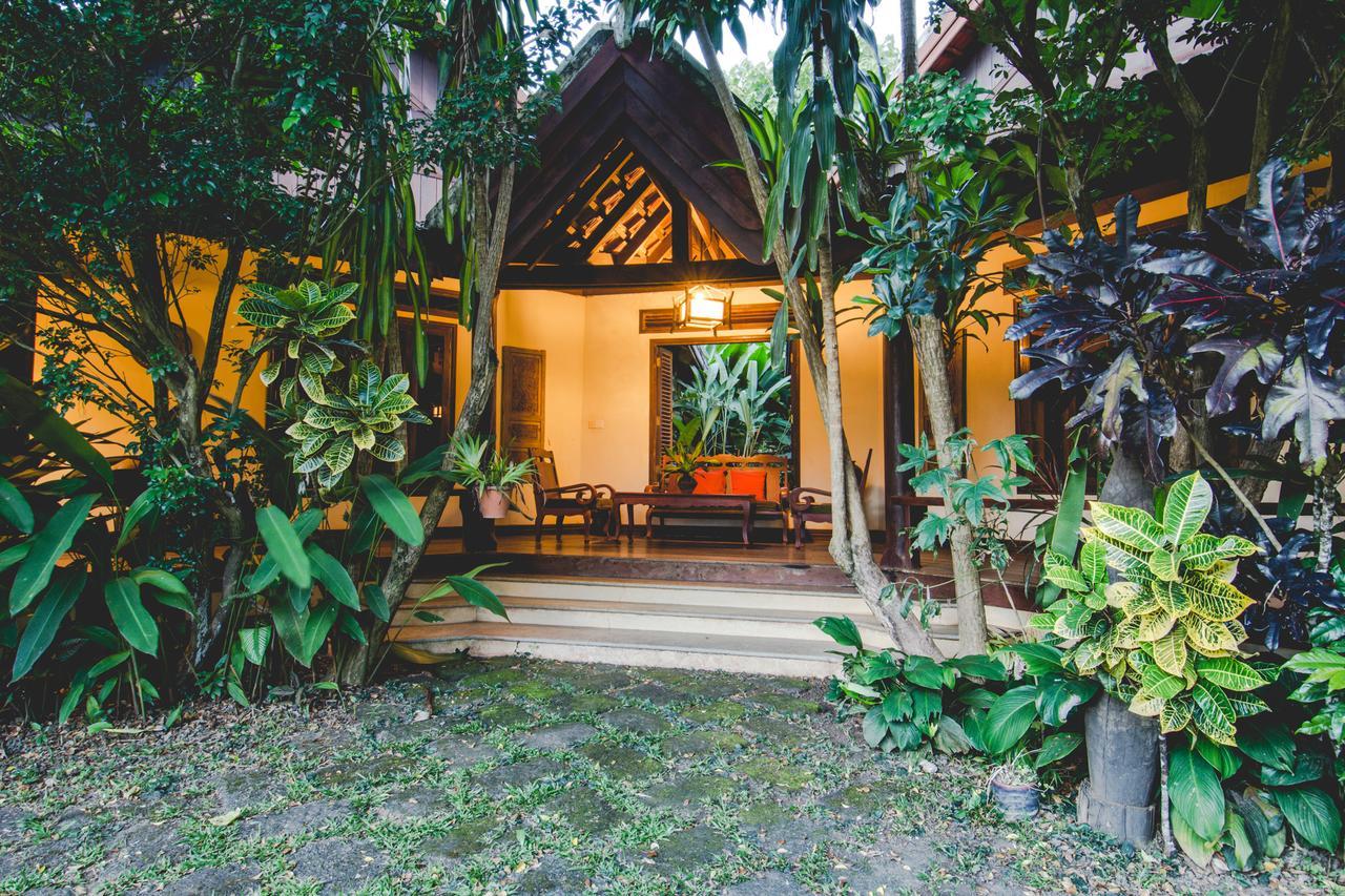 Terres Rouges Lodge Banlung Bagian luar foto