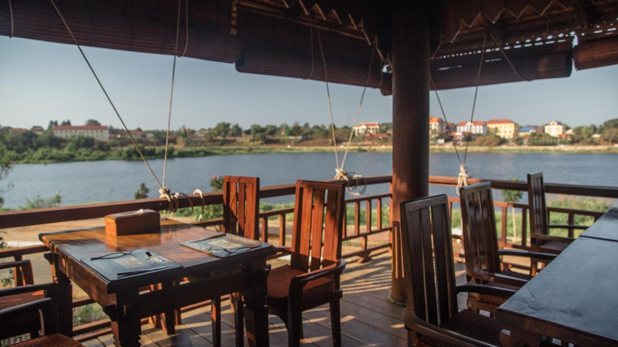 Terres Rouges Lodge Banlung Bagian luar foto